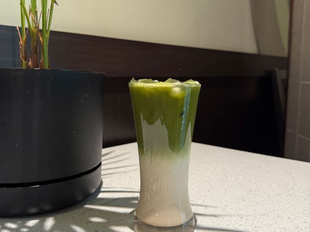 Iced Matcha latte (Vegan)