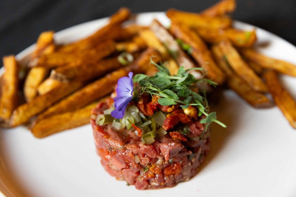 Tartare de Bœuf Ent. (sans gluten avec chips de maïs)