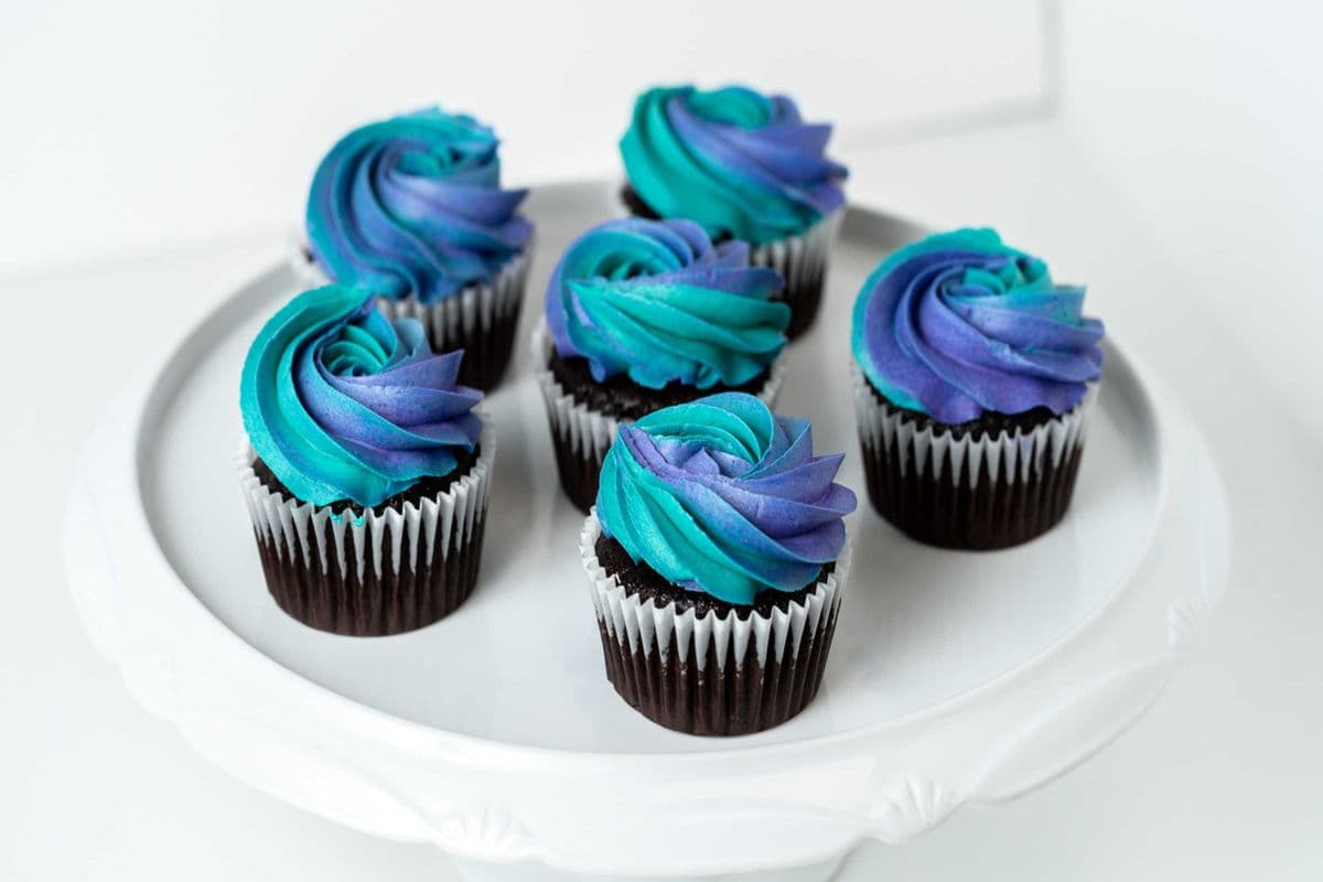 Cupcakes arc-en-ciel (Paquet de 6) / Rainbow Cupcakes (Pack of 6)