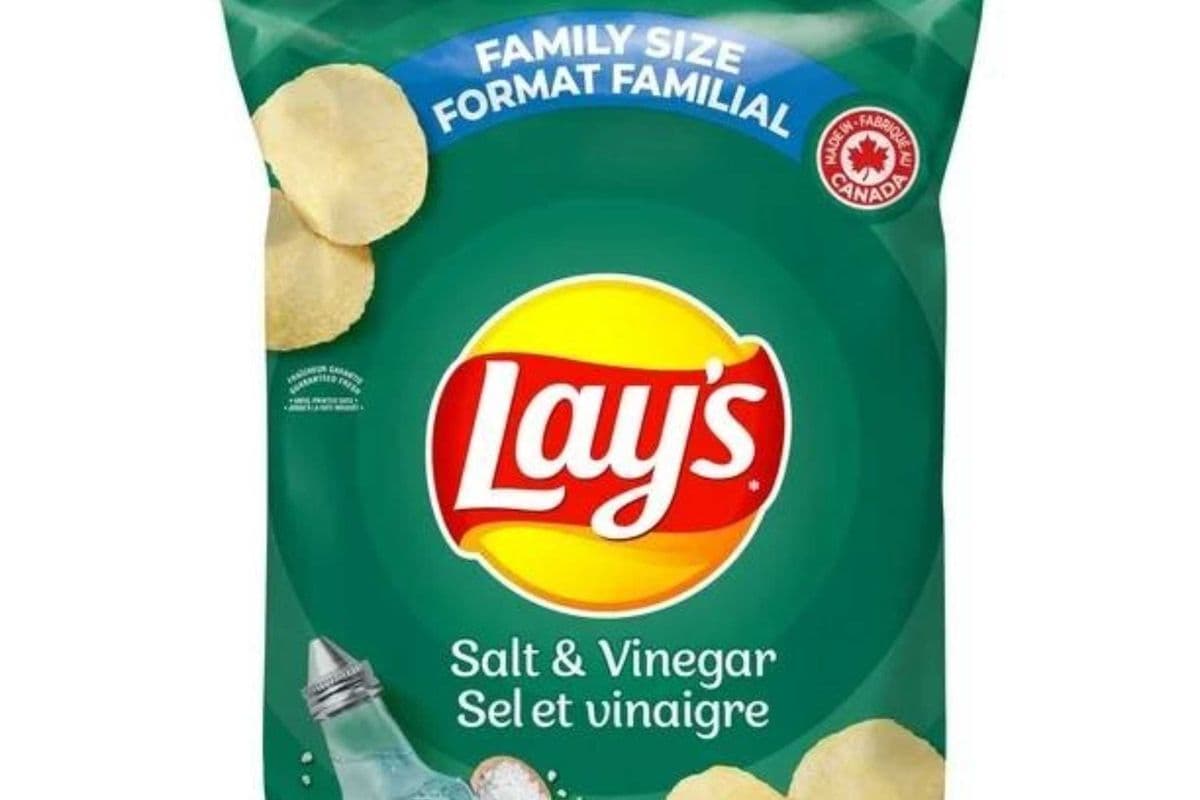 Lay's Salt and Vinegar (235 g)