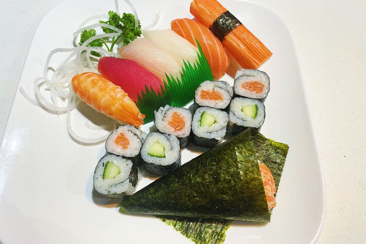 96. Sushi Spring Combo (15 pcs)