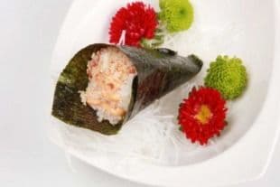 48A. Spicy Salmon Avocado Hand Roll (1 pc)