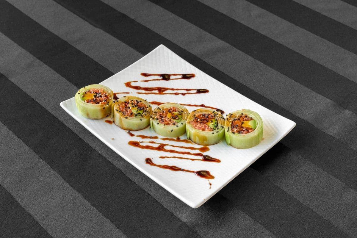 Sakura Roll (5 pcs)