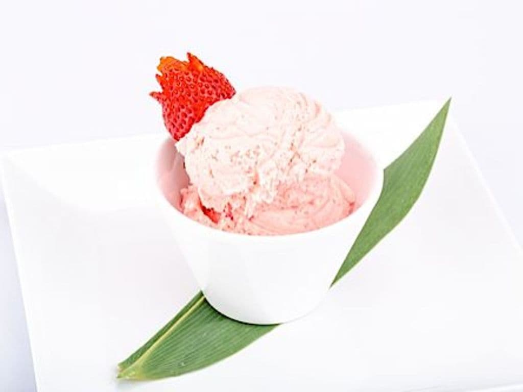 Ice Cream（2 Scoops) Strawberry