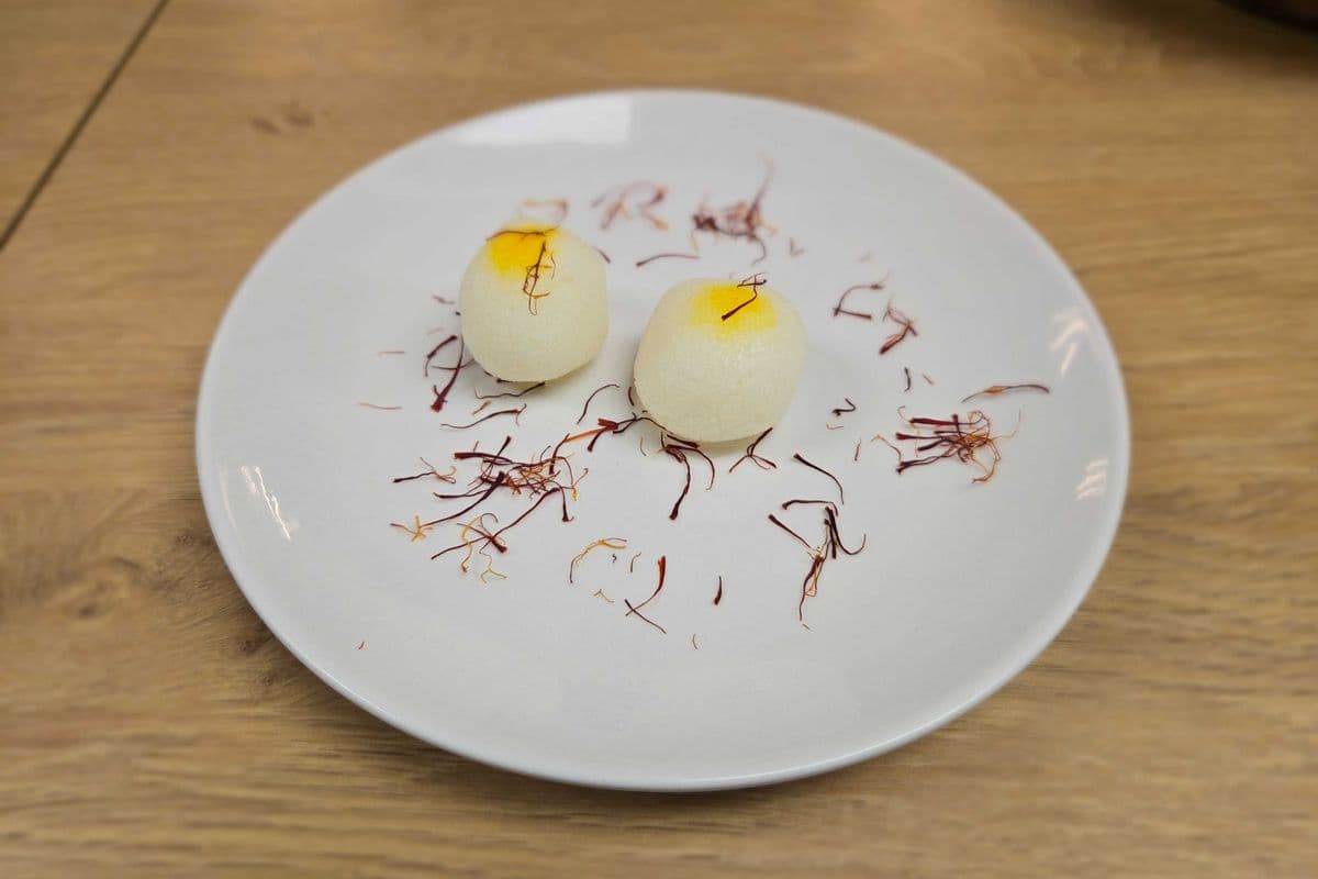 Rasgulla 2 Pcs
