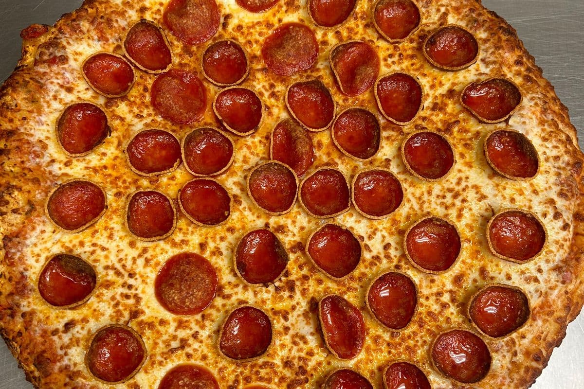 Medium Cup n Char pizza