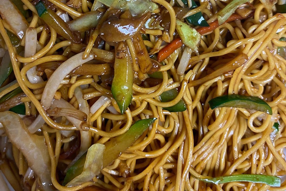 91. Vegetable Egg Noodles