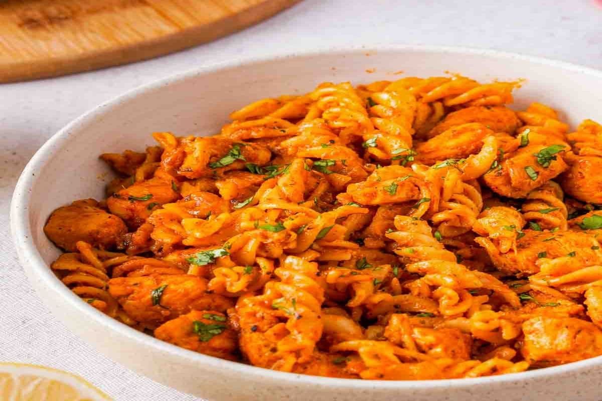 Butter chicken Pasta ( choice of Spiral Pasta or Spaghetti Pasta)