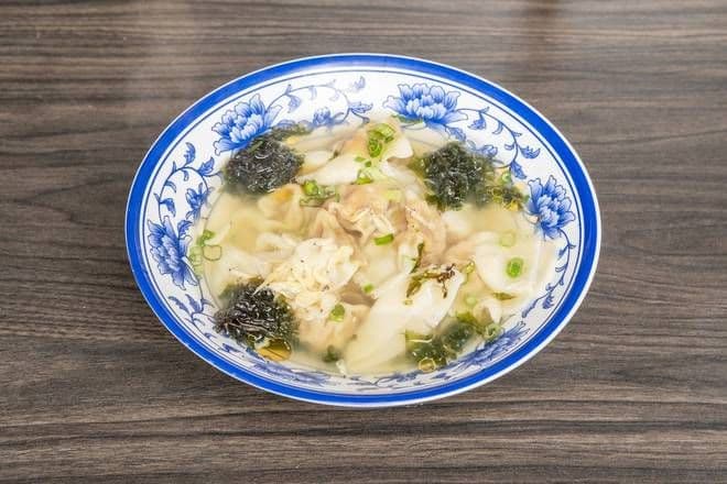 Pork Wonton Soup (12) / 猪肉馄炖  -C10