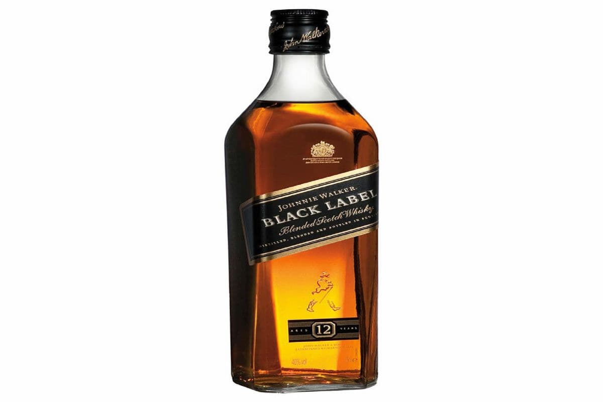 7880. Johnnie Walker Black Label (750 ml)