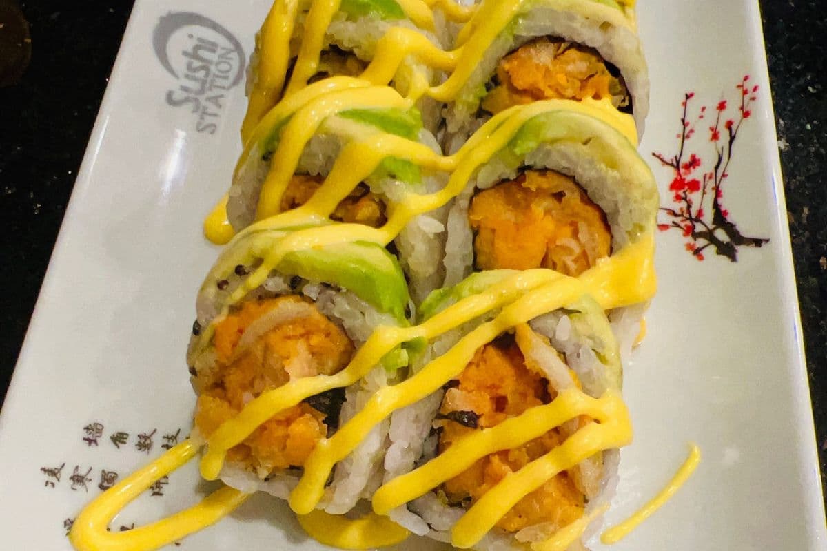 H15. Vegetable Dragon Roll (8 pcs)