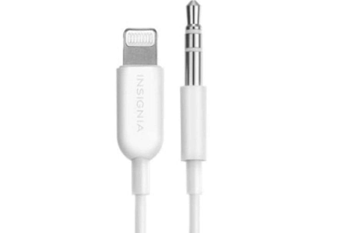Lightening to Aux Dongle