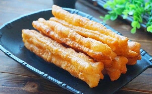 A13. Chinese Donuts-中國甜甜圈-Quẩy (2 pcs)