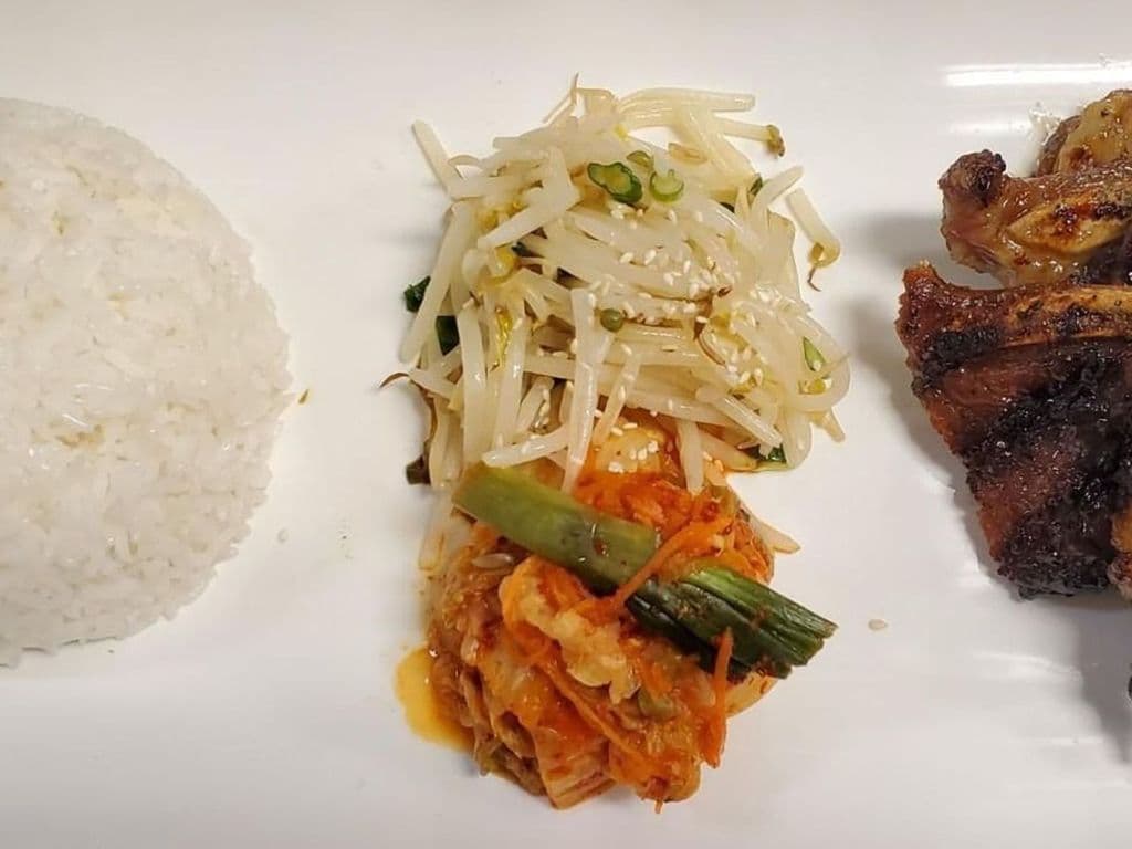 R11. 韓式燒牛仔骨飯 Korean BBQ Beef Ribs