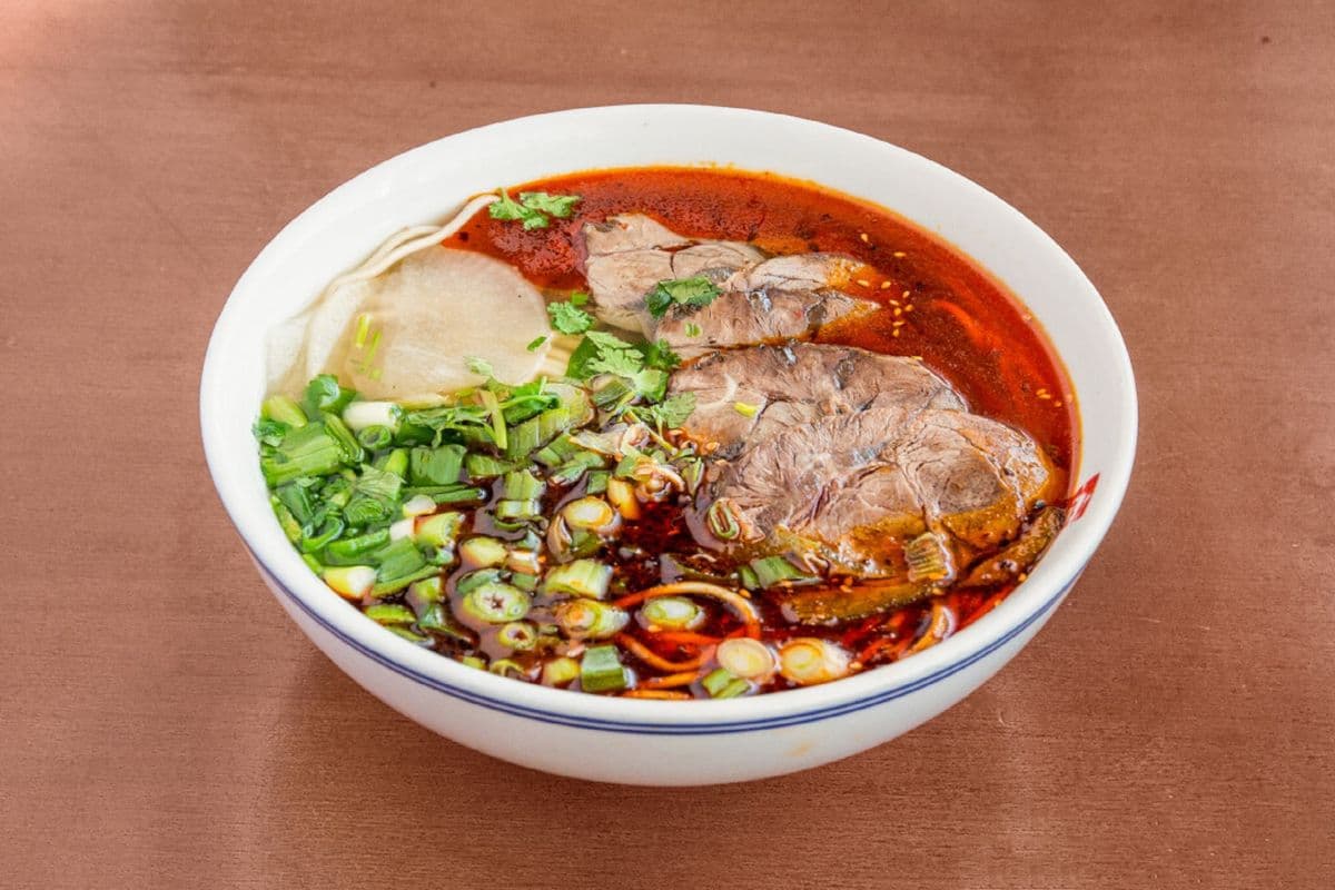 Traditional Lanzhou Hand-Pulled Beef Noodles