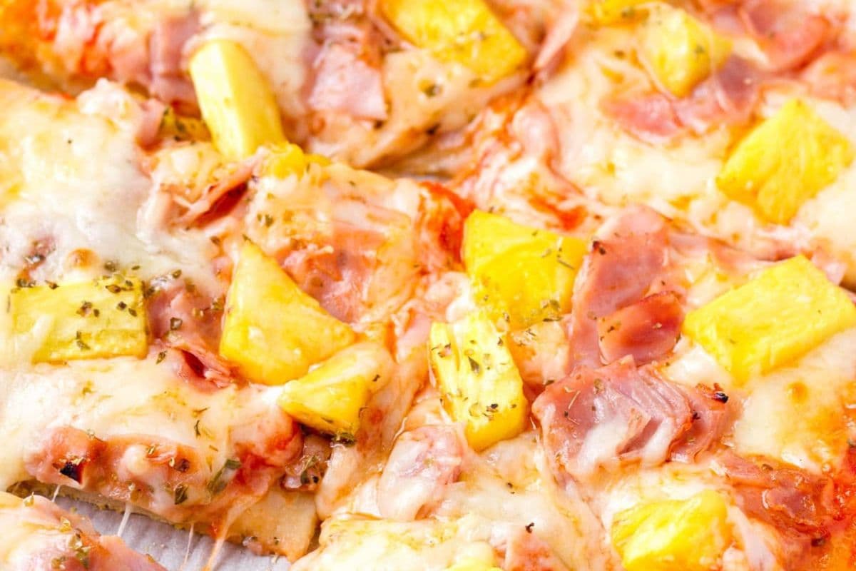 12" Medium Hawaiian Pizza