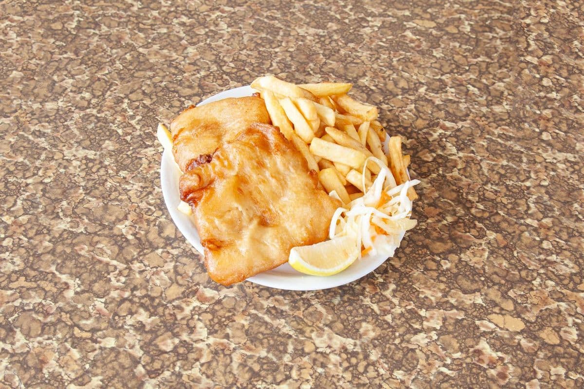 Fish and Chips (2 pcs)
