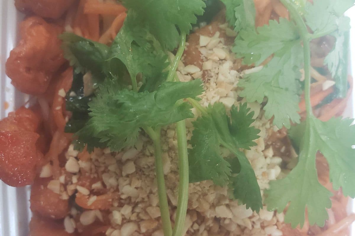 N1. Pad Thai