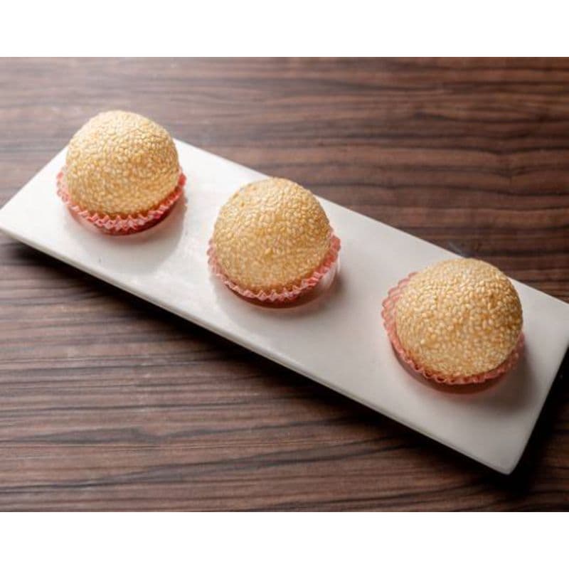 66. Sesame Seed and Lotus Paste Ball (3 pcs)