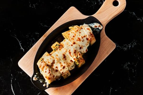 Garlic Bread au Gratin with Parmesan Truffle Oil