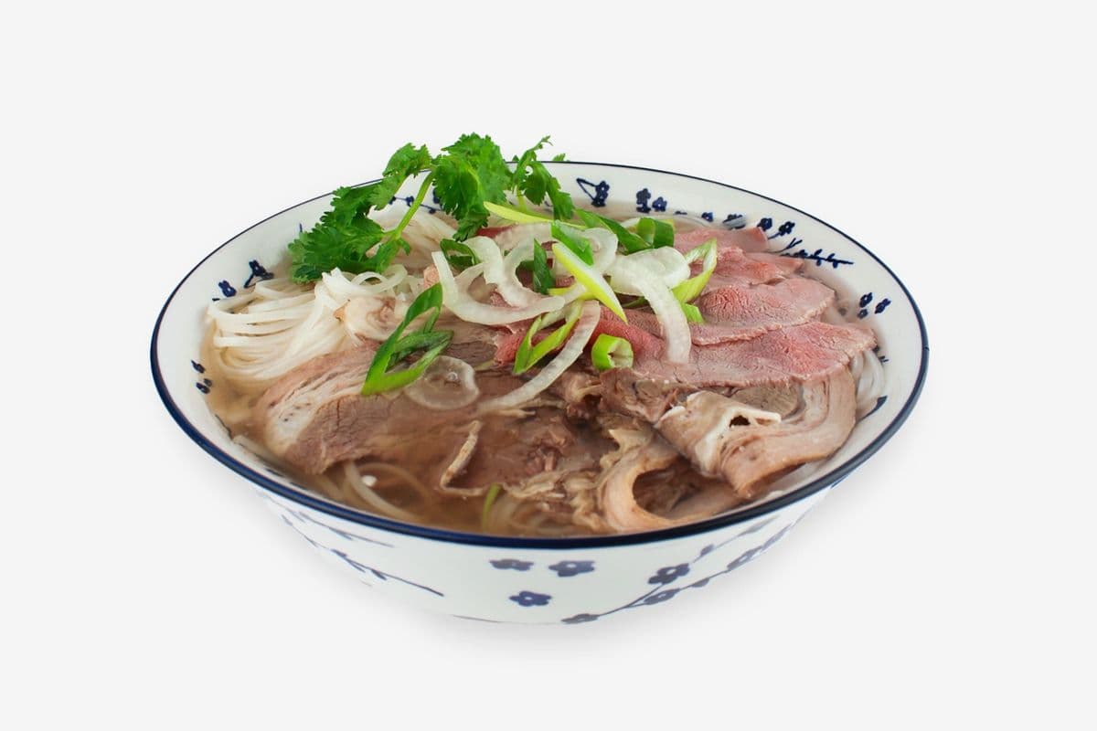 204. Rare Beef & Brisket Pho (Tai, Nam)