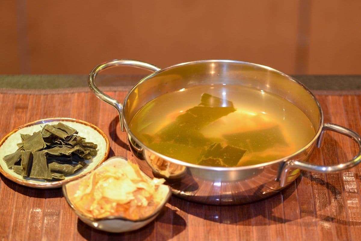 Bouillons / Broth - Kombu & Dashi - (Congelé / Frozen)