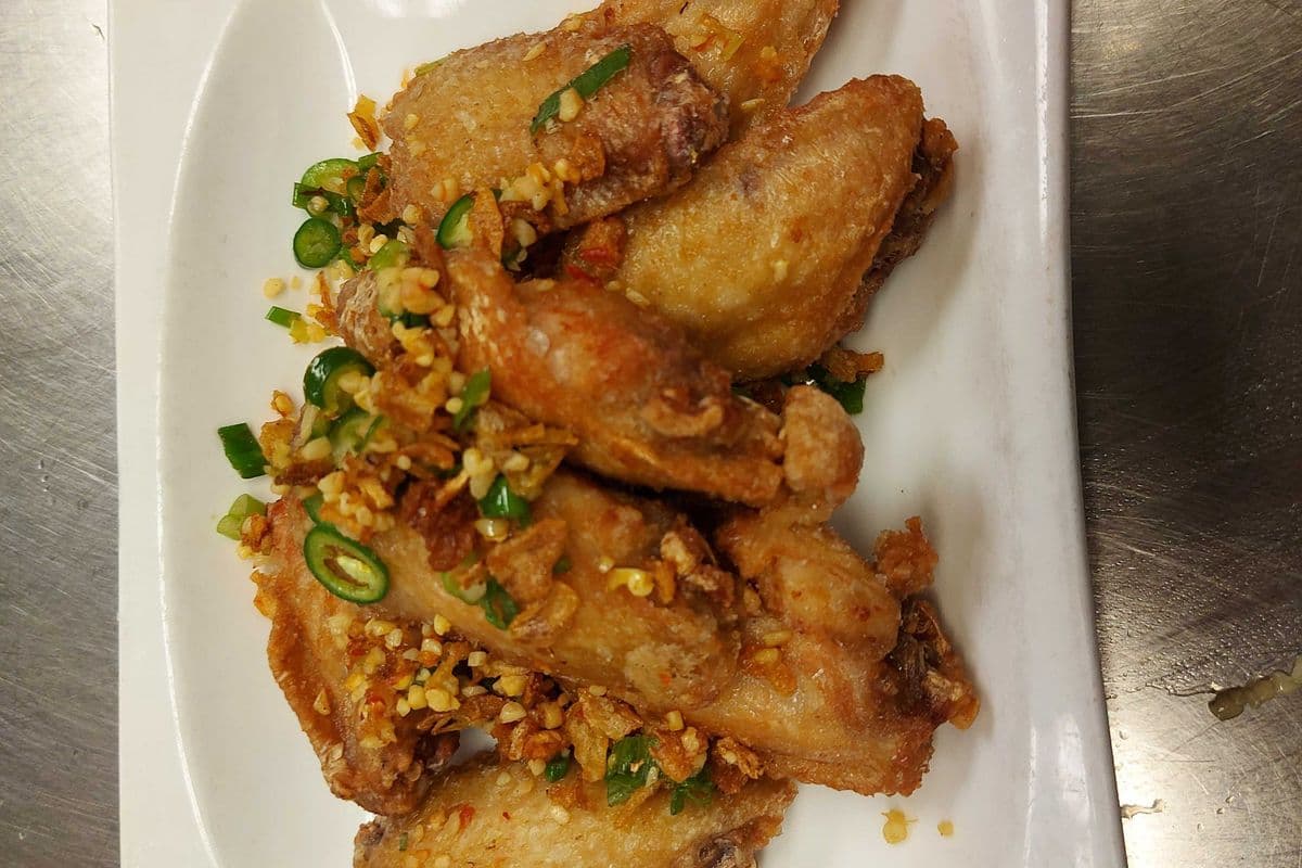 30. Deep-Fried Chicken Wings with Spicy Salt and Chilli