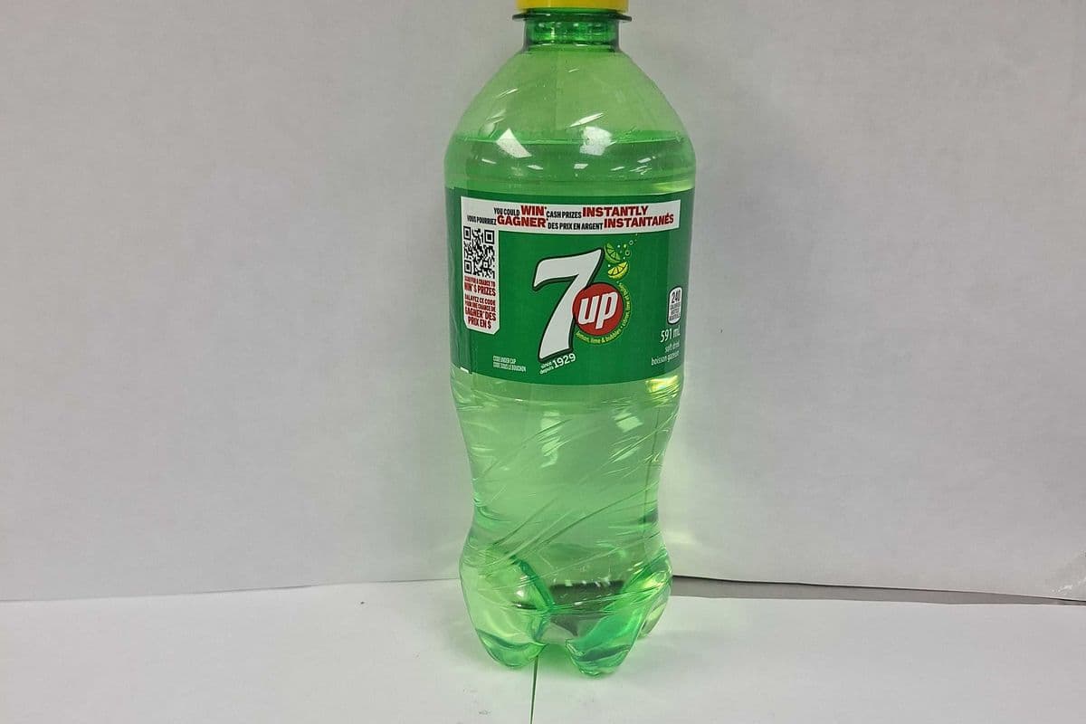 7 up (591 ml) - $ 3.29