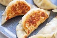 Six Pieces Pot Stickers 煎餃
