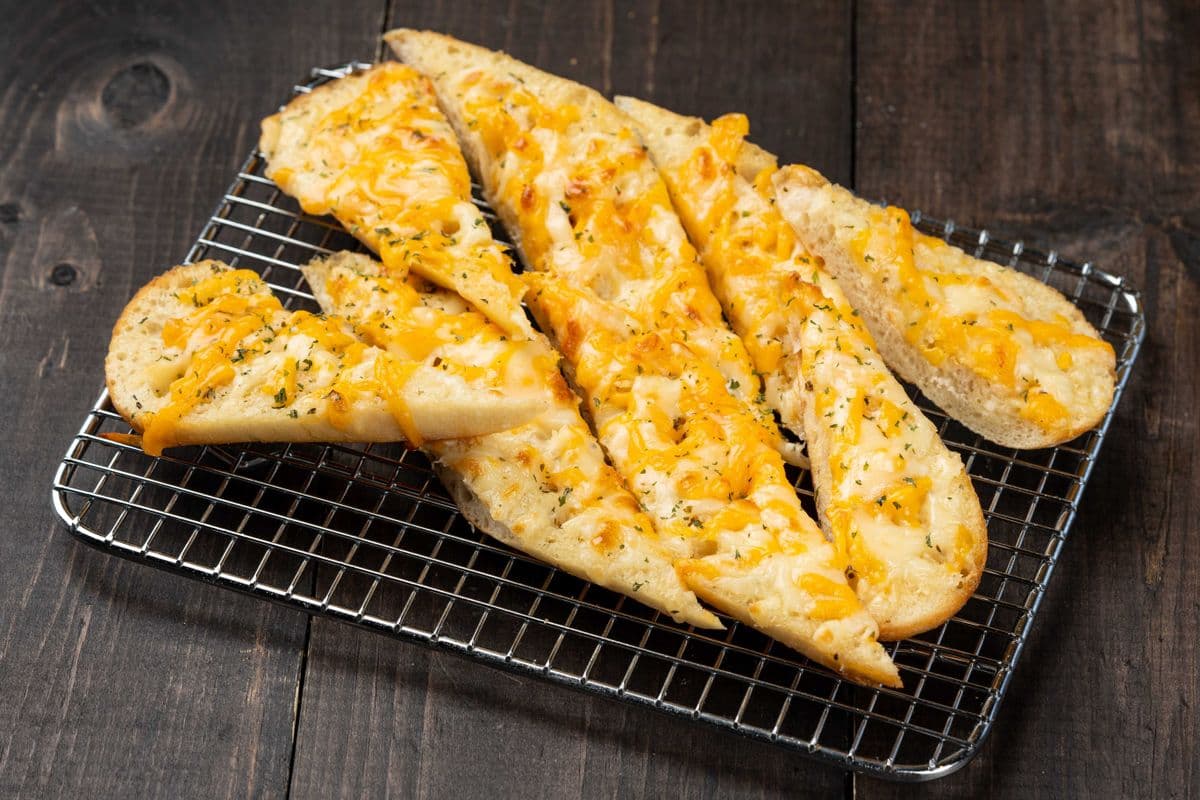Garlic Bread with Cheese