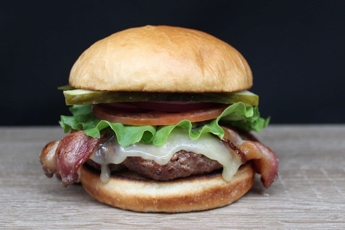 Frick's Famous Bacon Cheeseburger