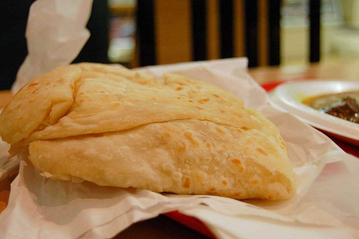 Aloo Paratha (Aloo Roti)