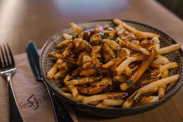 POUTINE