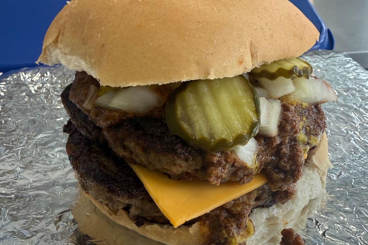 DOUBLE CHEESE BURGER