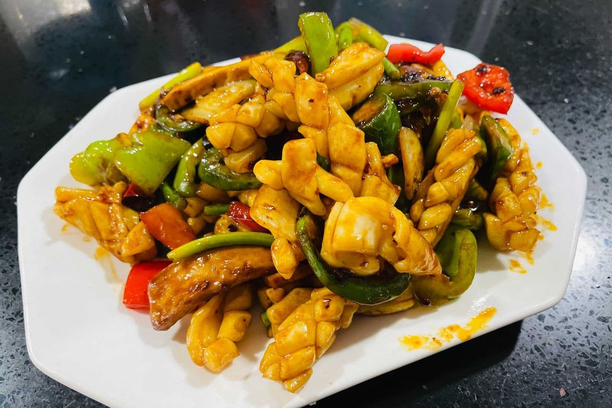 S7. Hot and Spicy Squid (麻辣鲜鱿)