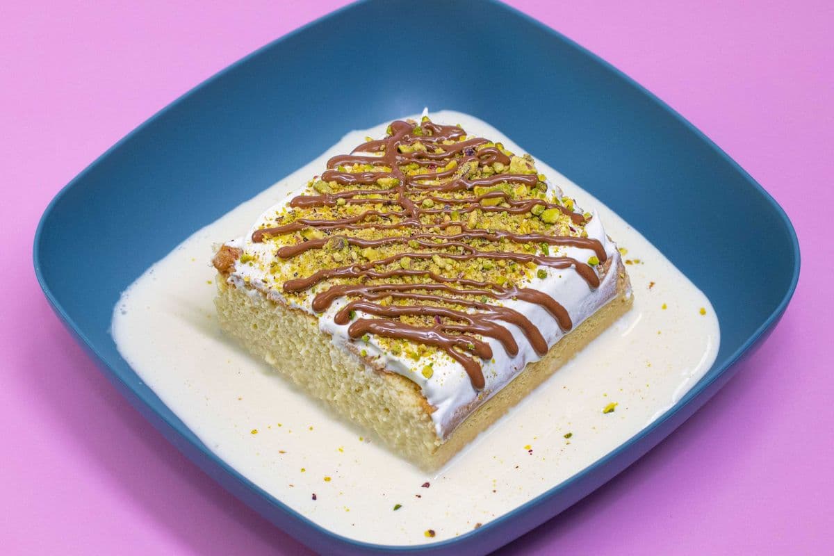 Pistachio Milkcake