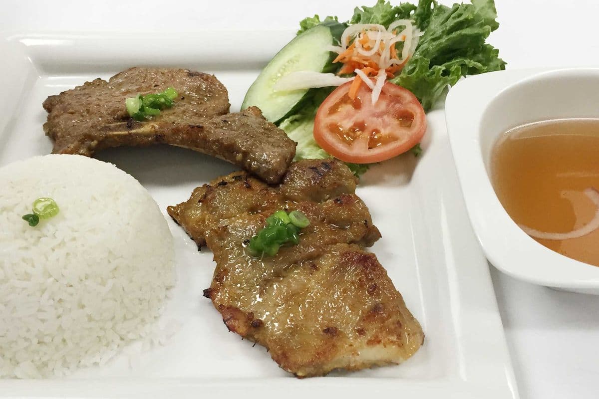 G7. Grilled - Chicken and Pork Chop on Steam Rice