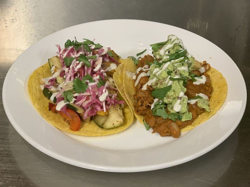 Tacos (2 tacos)
