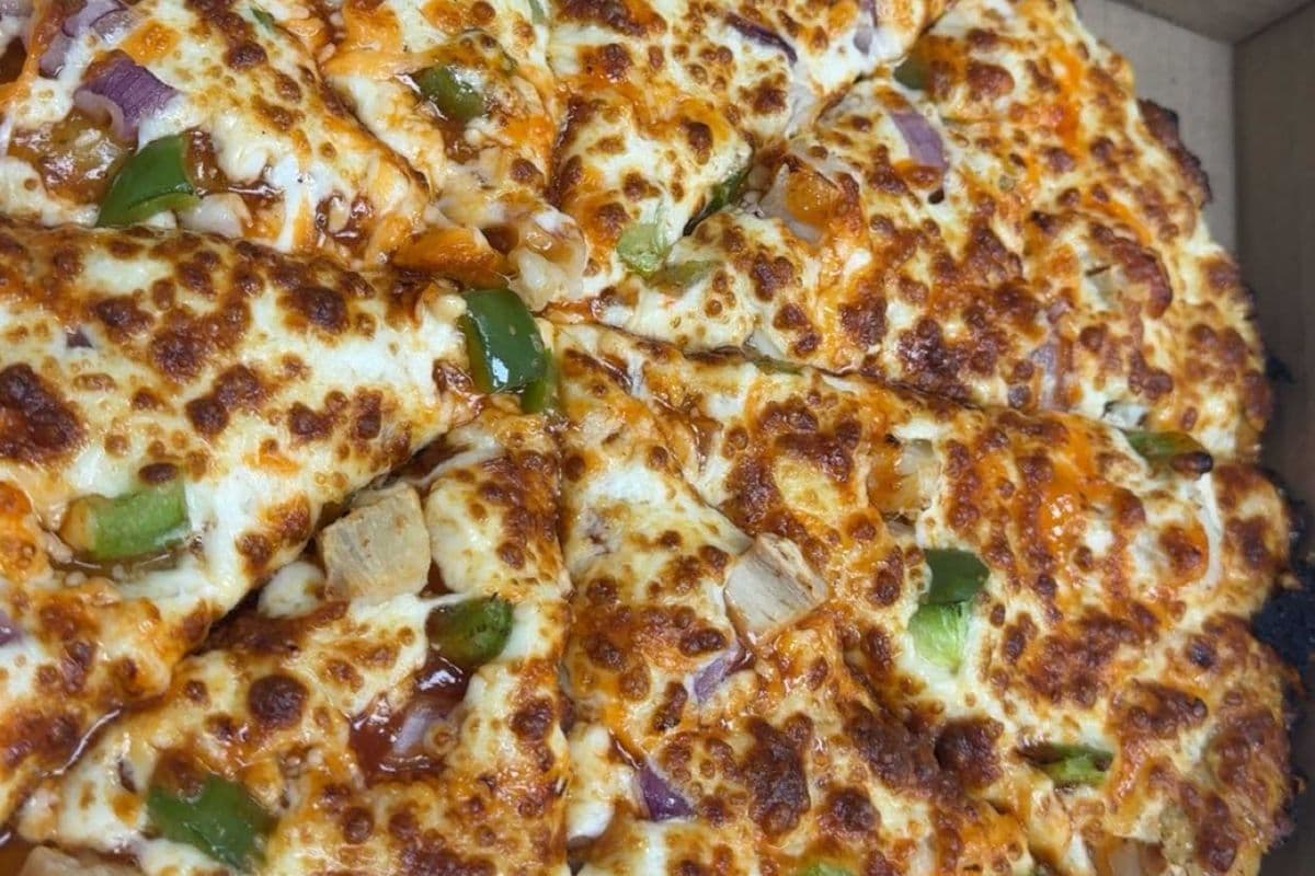 BBQ Chicken (One Pizza)