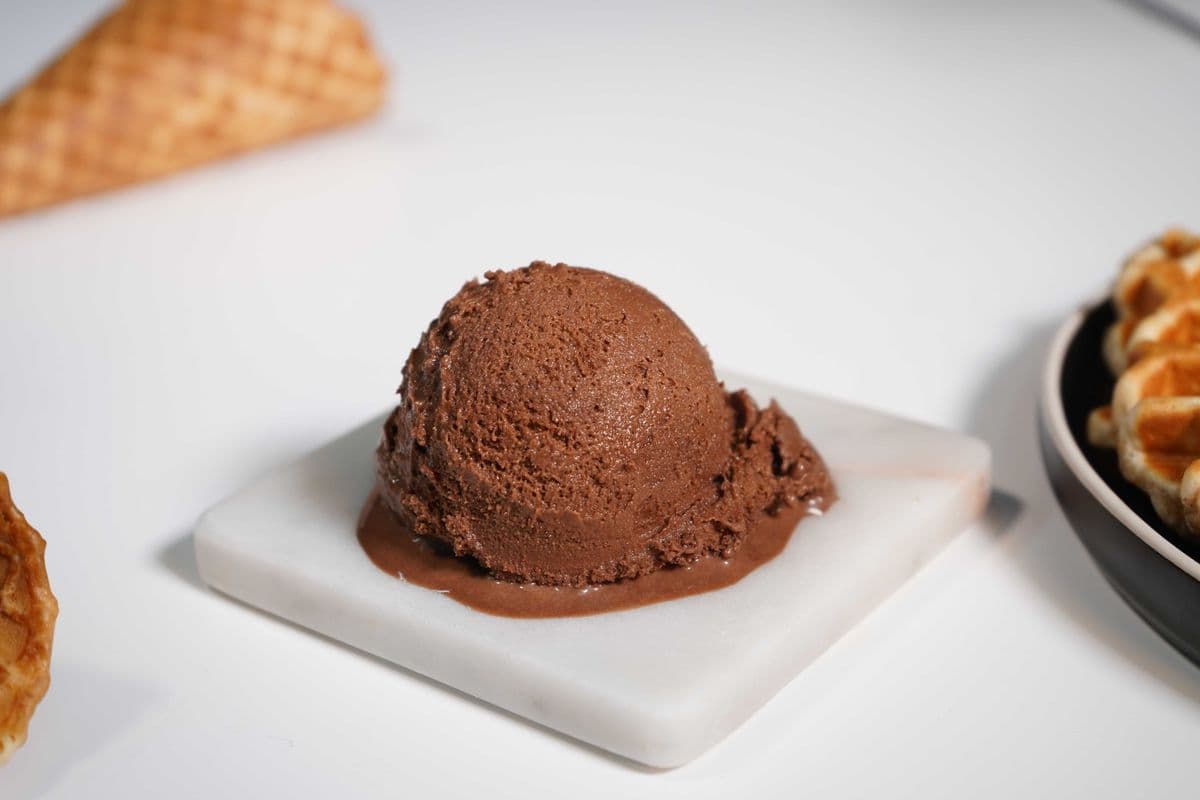 Pot (522 ml) crème glacce - Chocolat / Bowl (522 ml) ice cream - Chocolate