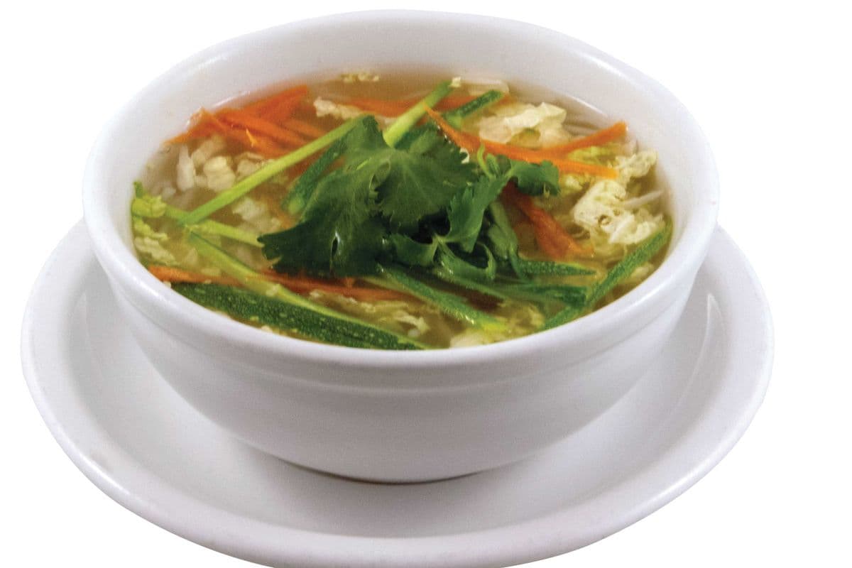 S5 Soupe aux nouilles et légumes (bouillon de poulet) / Vegetable Noodle Soup (Chicken Broth)