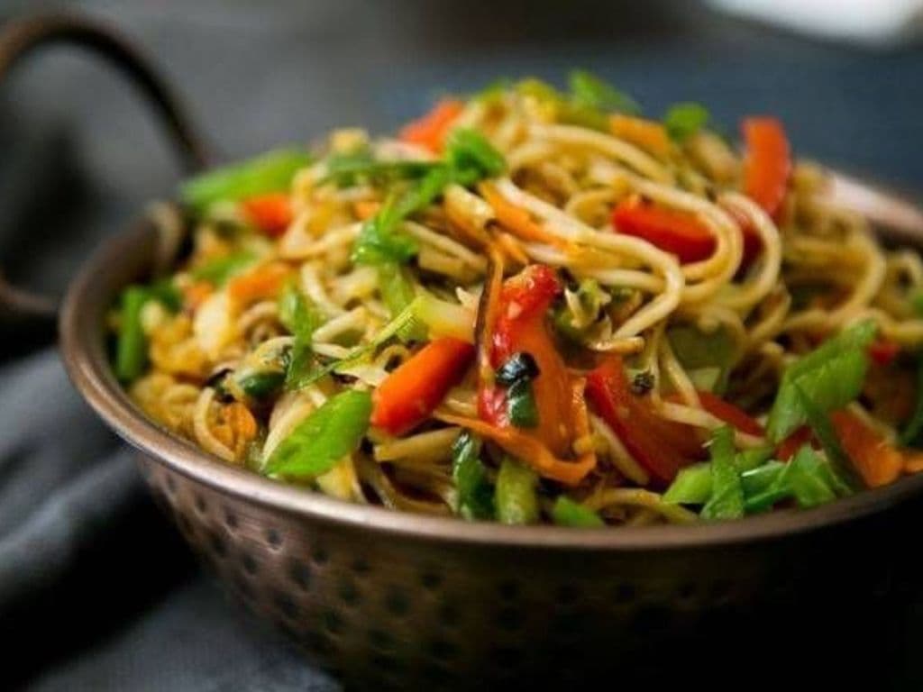 Vegetable Hakka Noodles