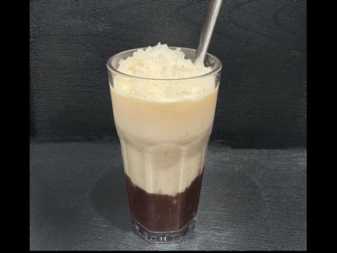 DC13 Glace aux haricots rouges au lait évaporé 怀旧红豆冰