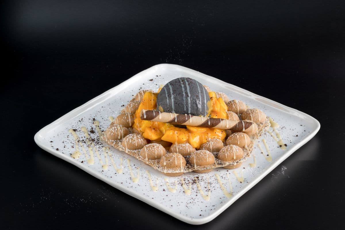 EW4. Black Sesame Egg Waffle 黑芝麻雞蛋仔