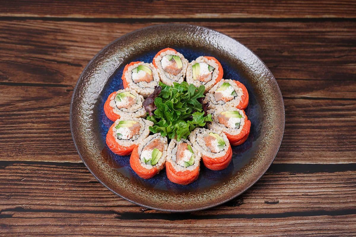 Sakura Blossom Roll (10 pcs)