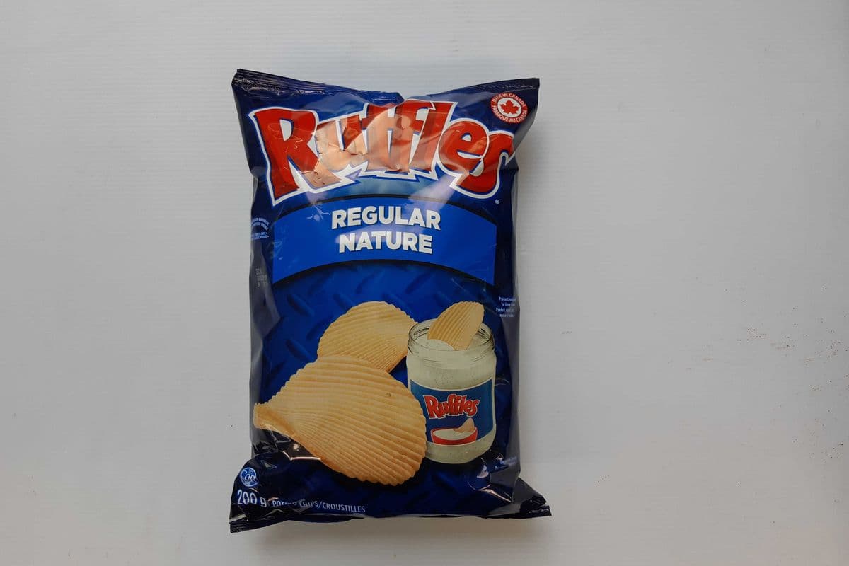 Ruffles Regular Potato Chips (200g)