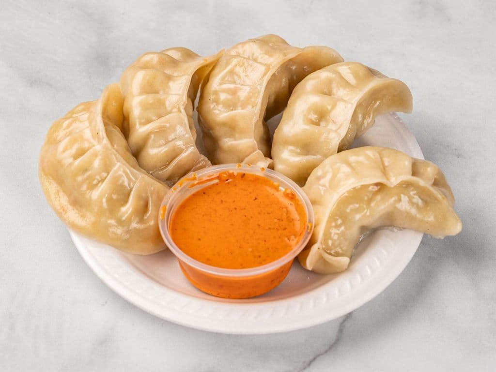 Steam Momos (veg)