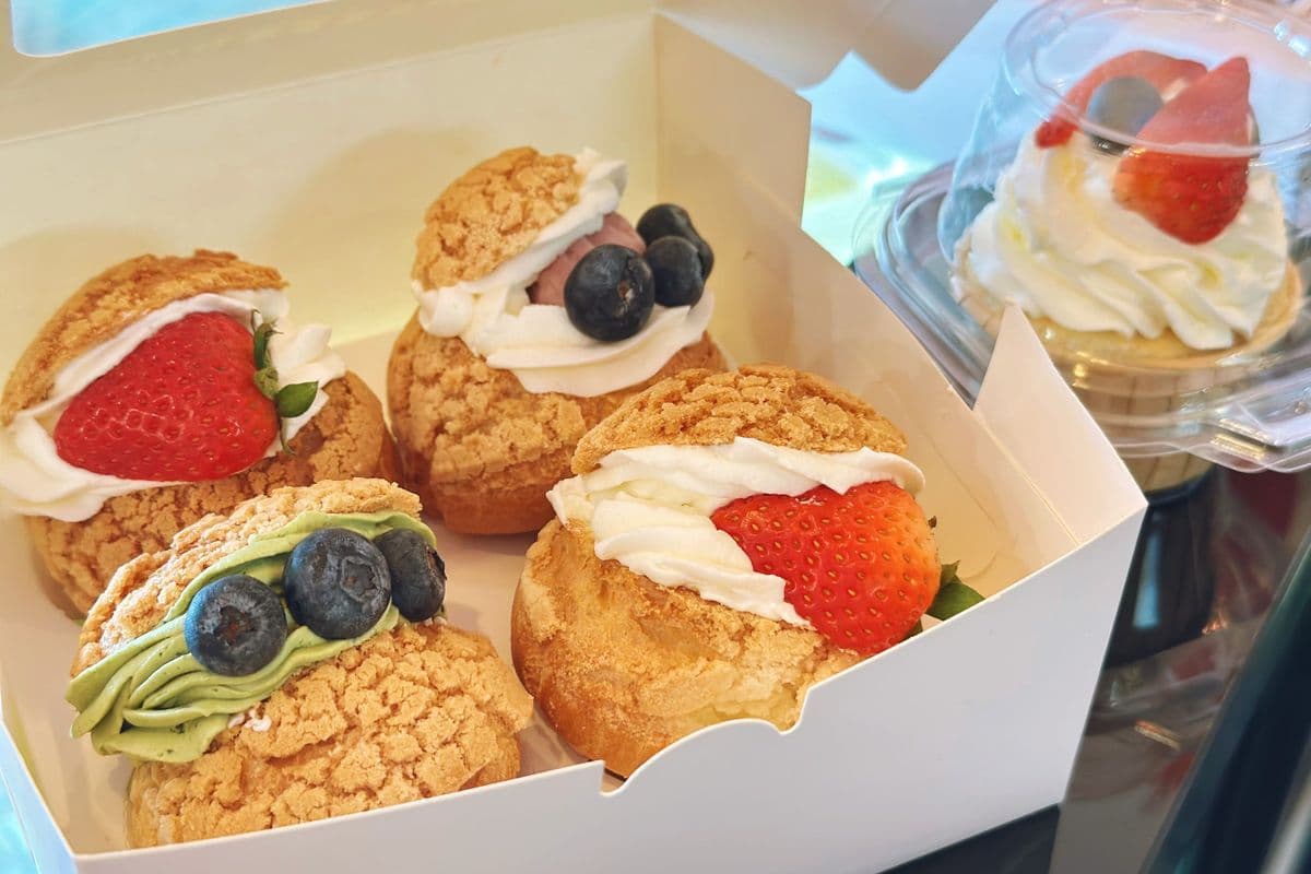 Cream Puffs (4 pcs)