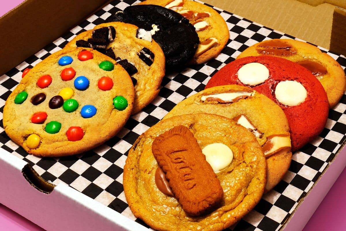 Box of Six Cookies (HST Included)