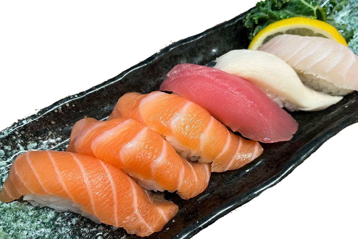 Sushi Assorted (6 pcs)